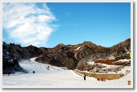 懷北國際滑雪場、慕田峪長城包車一日經典遊