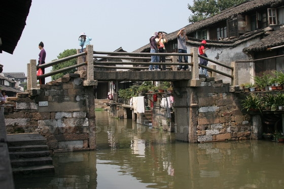 A beam stone bridge over the canal