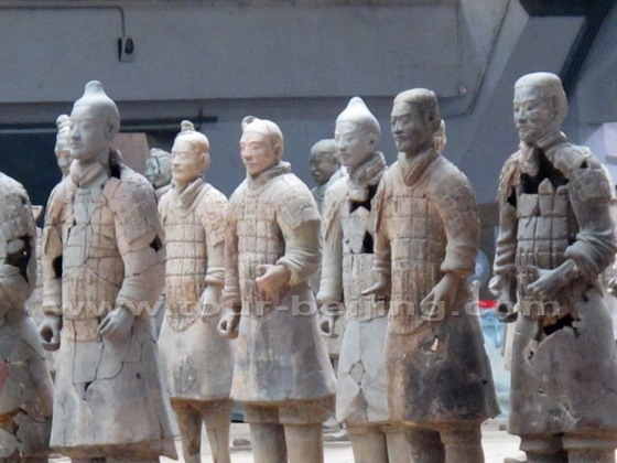 A close look at some Terra-cotta soldiers still under repair