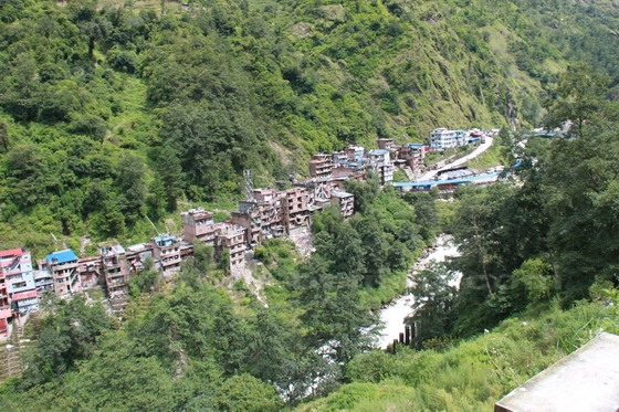 Across the gully is the Nepalese side