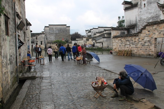 All the streamlets flowing through the channels finally converge on a pond - Moon Pond (月沼) at the center of the village.