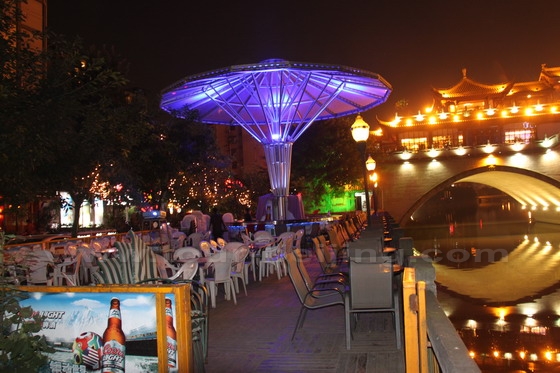 An open bar by the Lounge Bridge