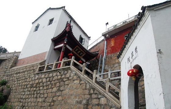 Baisui Gong ( Temple )