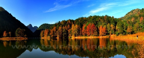 Hongfeng Lake
