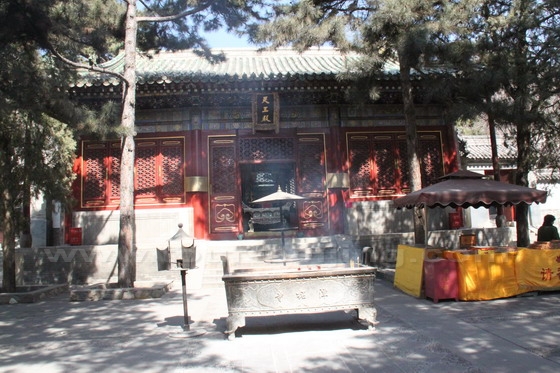 Like other temples, the first hall from the south in the temple complex is the Hall of the Heavenly Kings.