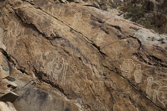 More rock engravings at the valley.