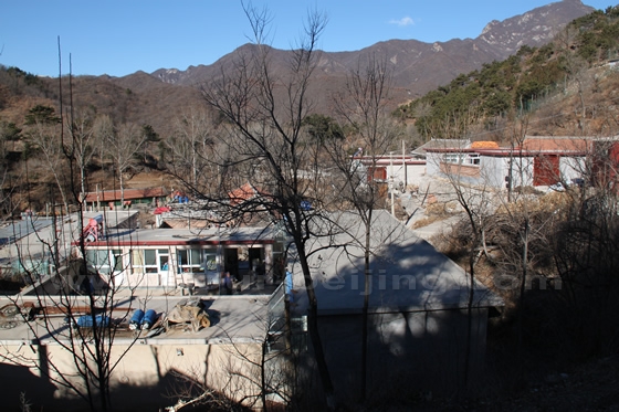 Nanjili is a small village at the foot of Jiankou Great Wall with 6-7 families.