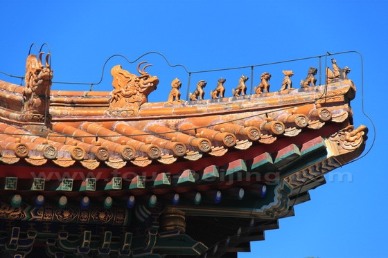 The 7 animals on the eaves of the The Cloud-Dispelling Hall