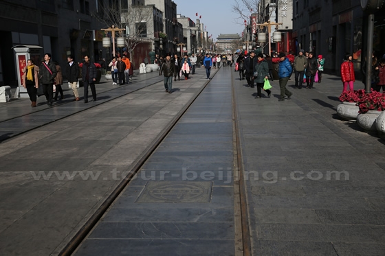 The 845m long Qianmen Street is a nice place for a walk.