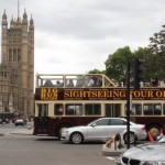 The Bis Bus is passing by the Big Ben