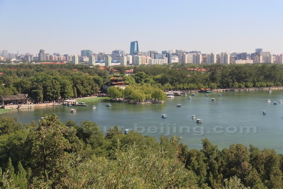 The Summer Palace is an oasis in the cement jungle of Beijing.