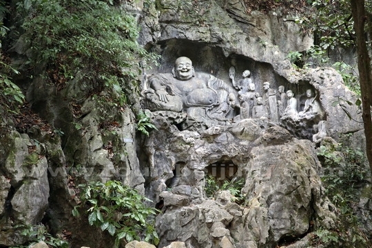 The largest statue in Feilai Peak - the Laughing Buddha