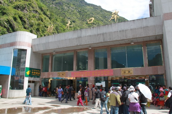 This is the entry to the hall of Zhangmu Fort