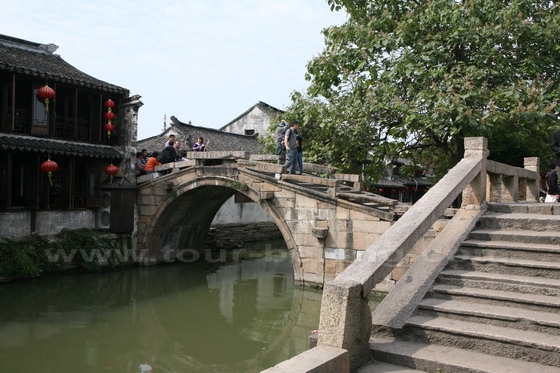 This is the famous twin-bridge