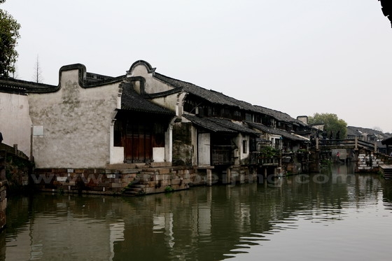 Wuzhen Water Town is akin to a scroll of Chinese painting.