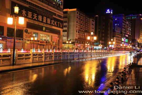Zheduo River and Streets in Kangding