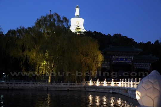 Zoom in the White Pagoda