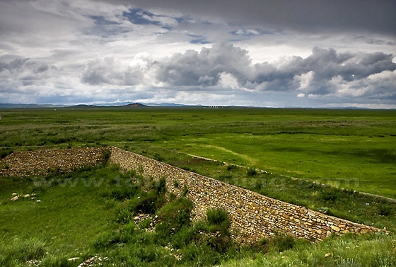 a grassy mound that was once the city wall.