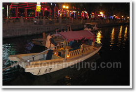 Beijing Sunset Boat Tour in Old Beijing Area