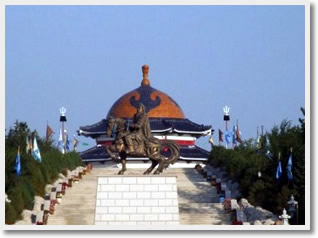 4 Day Inner Mongolia Genghis Khan and Desert Exploration Tour