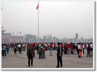 Flag Raising Ceremony and Temple of Heaven Morning Tour
