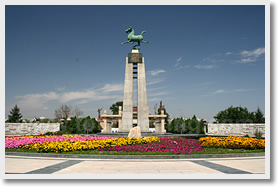 Xian Lanzhou Xiahe Wuwei Zhangye Jiayuguan Dunhuang 8-Day Tour