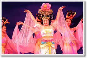 Xian Join-in Group Top Day Tour ( with lunch, Dinner & Evening Show)