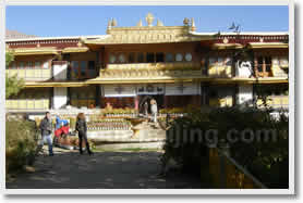 Beijing Lhasa Xian Guilin Shanghai 13-Day Tour