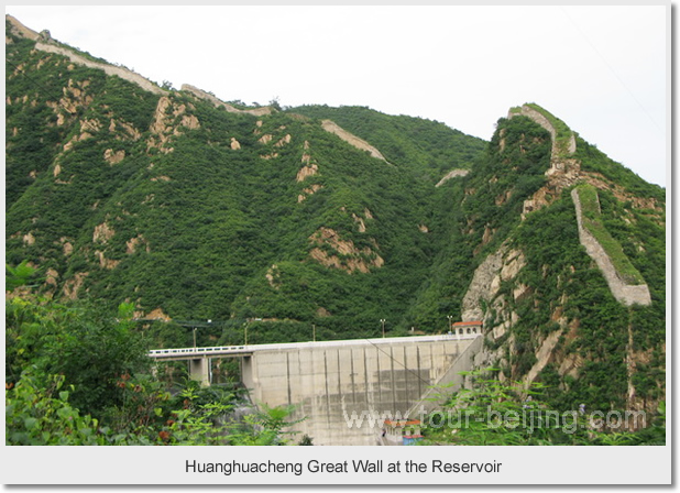 Huanghuacheng Great Wall at the Reservoir