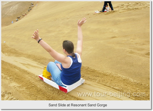 sand slide at resonant sand gorge