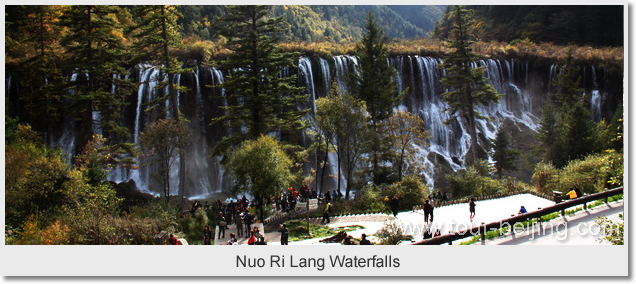 Nuo Ri Lang Waterfalls