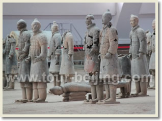 Hong Kong Xian 4 Day Tour
