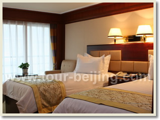 Hong Kong Xian 4 Day Tour