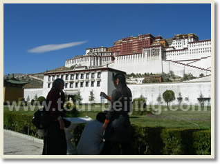 Beijing Lhasa Shanghai 9 Day Tour