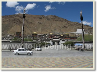 Beijing Xian Lhasa Shanghai 12 Day Tour
