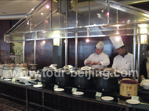 Our breakfast in Gold Bridge Hotel was buffet dinner. Chinese style breakfast was served there