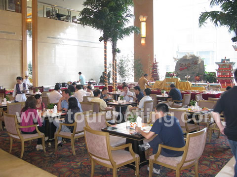 The buffet at Yungang International Hotel