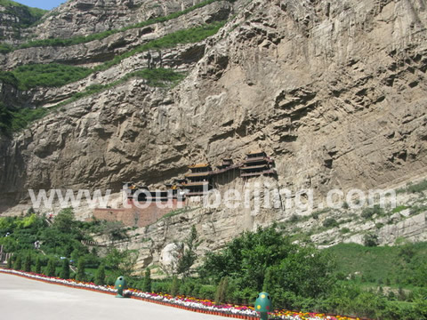 See the Hanging Temple from a distance