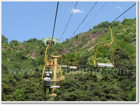 Sitting on the moving chairlift gave you an opportunity to have a bird-eye' view of the wall and the surrounding hills.