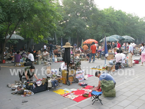 The east part of the market is for free vendors cooming here only on the weekend