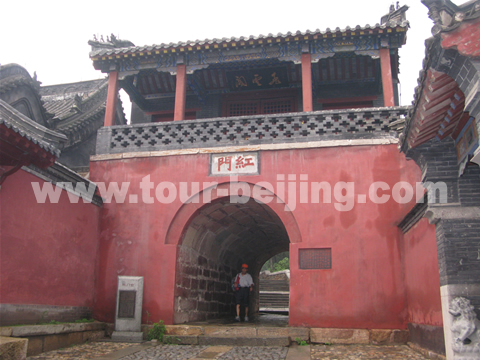 Red Gate Palace in Mt. Tai, Shandong