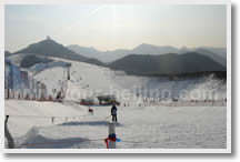 Beijing Nanshan Ski & Chunhuiyuan Hot Spring Bathing