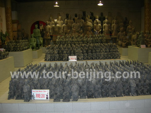 All kinds of replica pottery soldiers