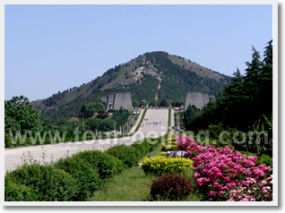 Qianling Tomb