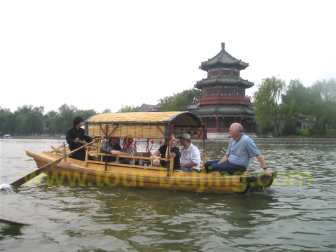 Beijing boat cruising on the Shichahai Lake