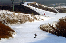 軍都山滑雪場