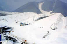 軍都山滑雪場