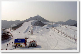 南山滑雪度假包車兩日經典遊