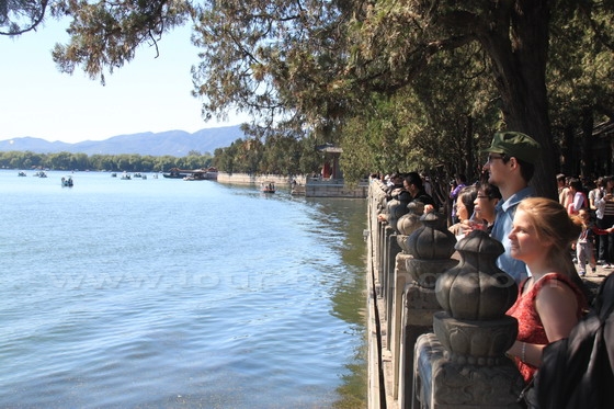 Amazed by the mesmerizing Kunming Lake