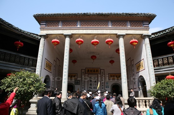 The inside of the Zhengchenglou reflects a westernized theatre stage